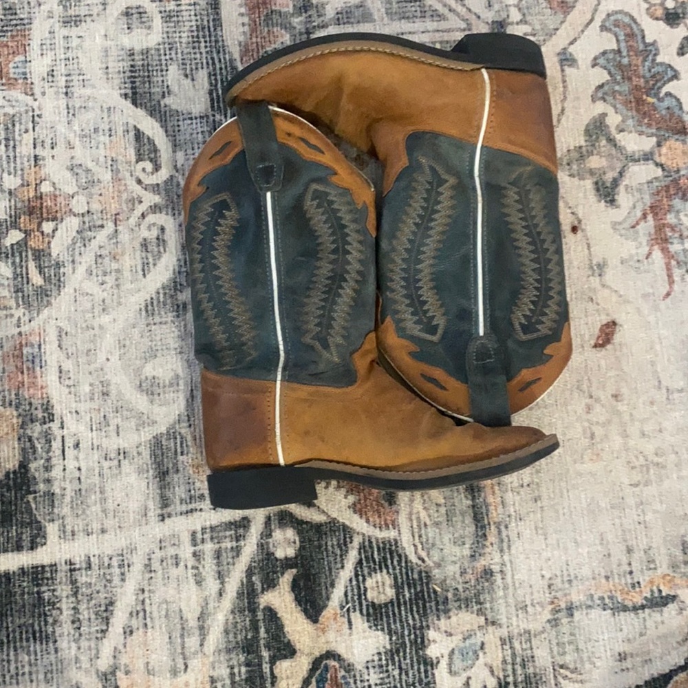 Cute kids cowgirl boots!